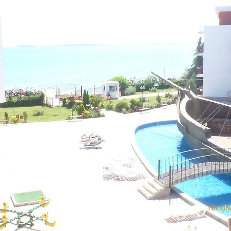 Private Apartments In Privilige Fort Beach Elenite Buitenkant foto