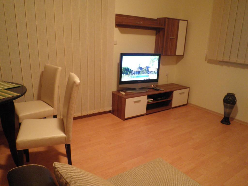 Private Apartments In Privilige Fort Beach Elenite Buitenkant foto