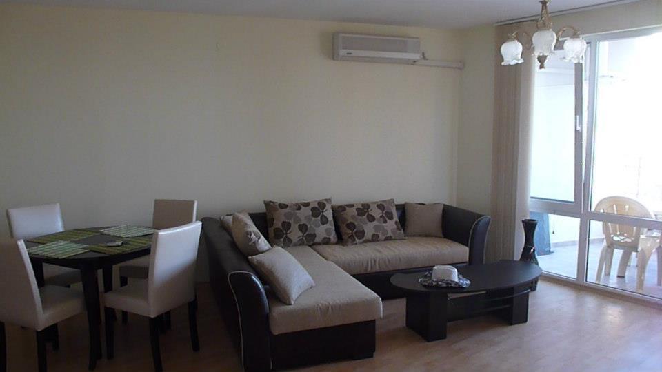 Private Apartments In Privilige Fort Beach Elenite Buitenkant foto
